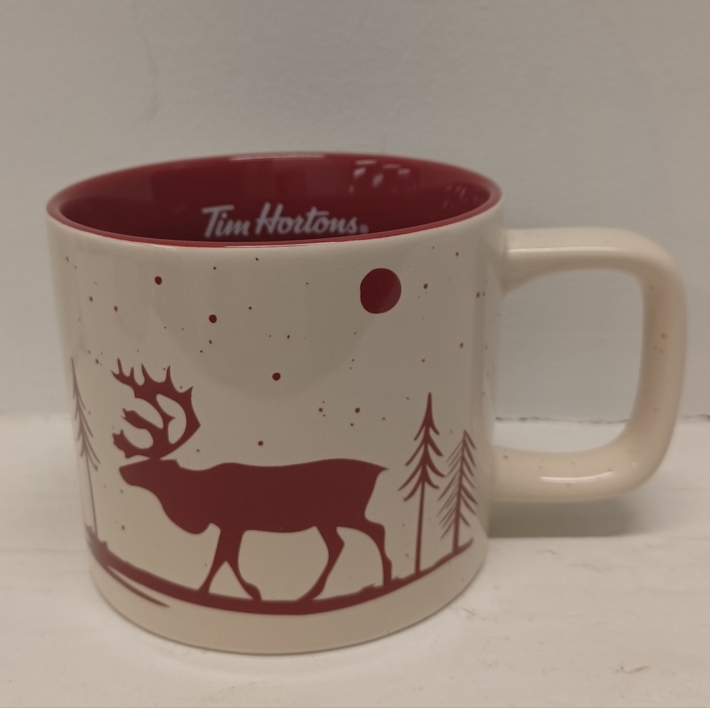 2019 Tim Hortons Ceramic Holiday Coffee Mug Cup Christmas Moose Gift
